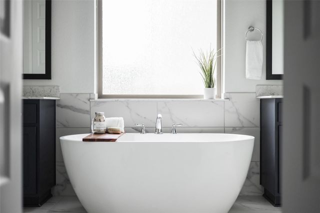 4905 Destination WAY, Jonestown, TX 78645