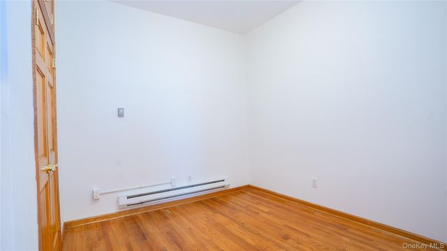 46 North Village Avenue 13, Rockville Centre, NY 11570