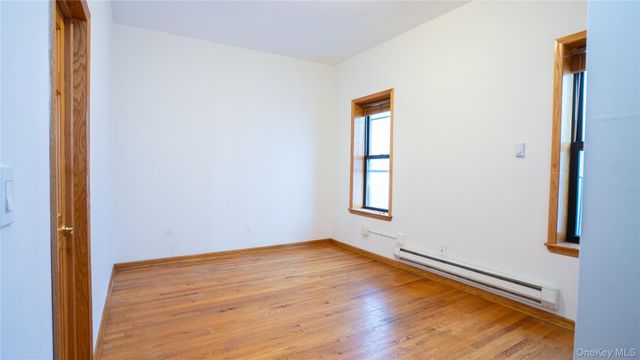 46 North Village Avenue 13, Rockville Centre, NY 11570