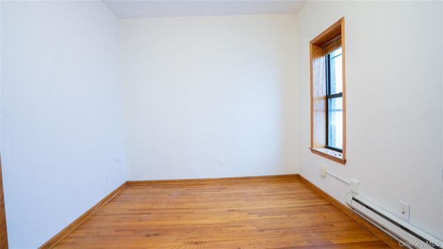 46 North Village Avenue 13, Rockville Centre, NY 11570