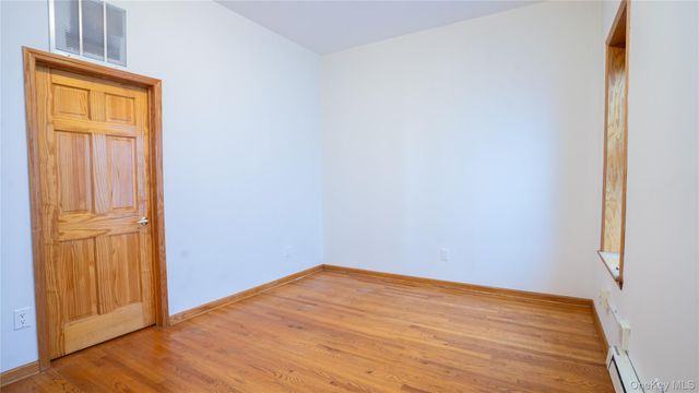 46 North Village Avenue 13, Rockville Centre, NY 11570