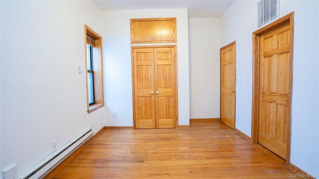 46 North Village Avenue 13, Rockville Centre, NY 11570