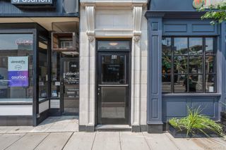 46 North Village Avenue 13, Rockville Centre, NY 11570