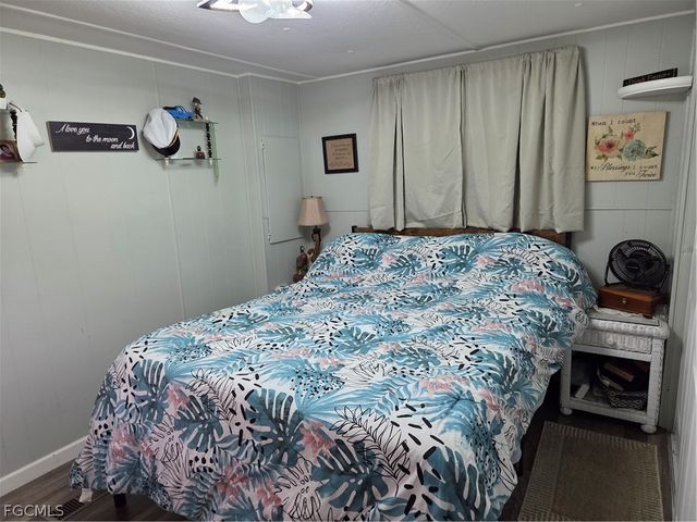 881 Homestead DR, North Fort Myers, FL 33917