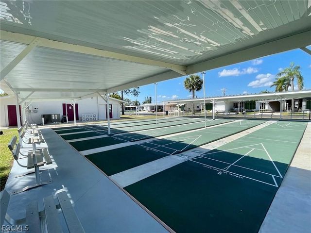 881 Homestead DR, North Fort Myers, FL 33917