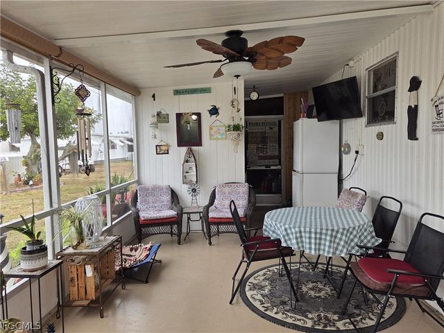 881 Homestead DR, North Fort Myers, FL 33917