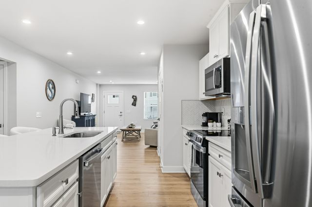 1836 Goldsberry St, Columbia, TN 38401