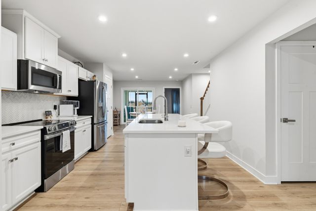 1836 Goldsberry St, Columbia, TN 38401