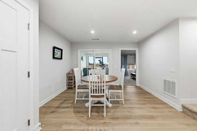 1836 Goldsberry St, Columbia, TN 38401