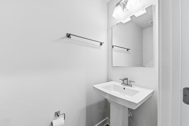 1836 Goldsberry St, Columbia, TN 38401