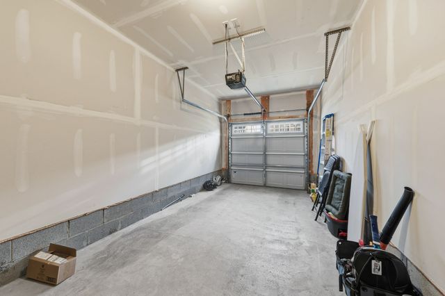 1836 Goldsberry St, Columbia, TN 38401