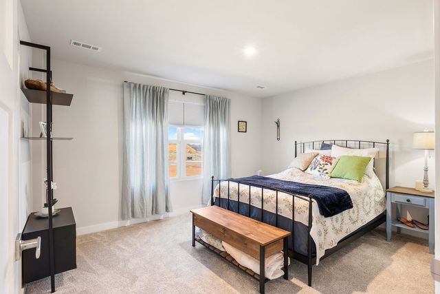 1836 Goldsberry St, Columbia, TN 38401