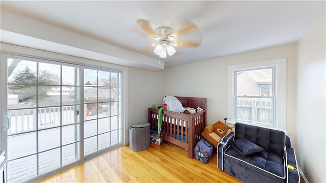 35 Welfare Avenue, Warwick, RI 02888