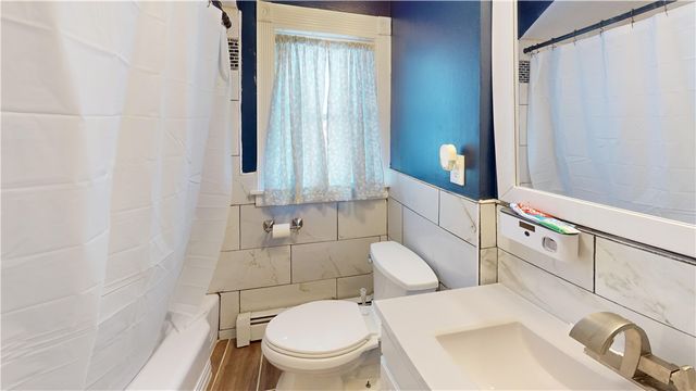 35 Welfare Avenue, Warwick, RI 02888