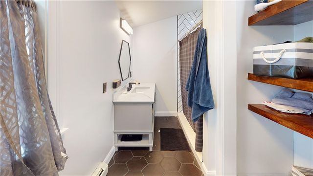 35 Welfare Avenue, Warwick, RI 02888