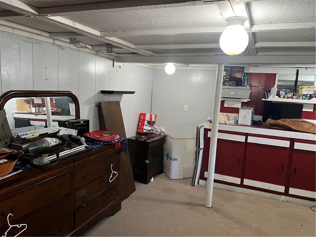 35 Welfare Avenue, Warwick, RI 02888