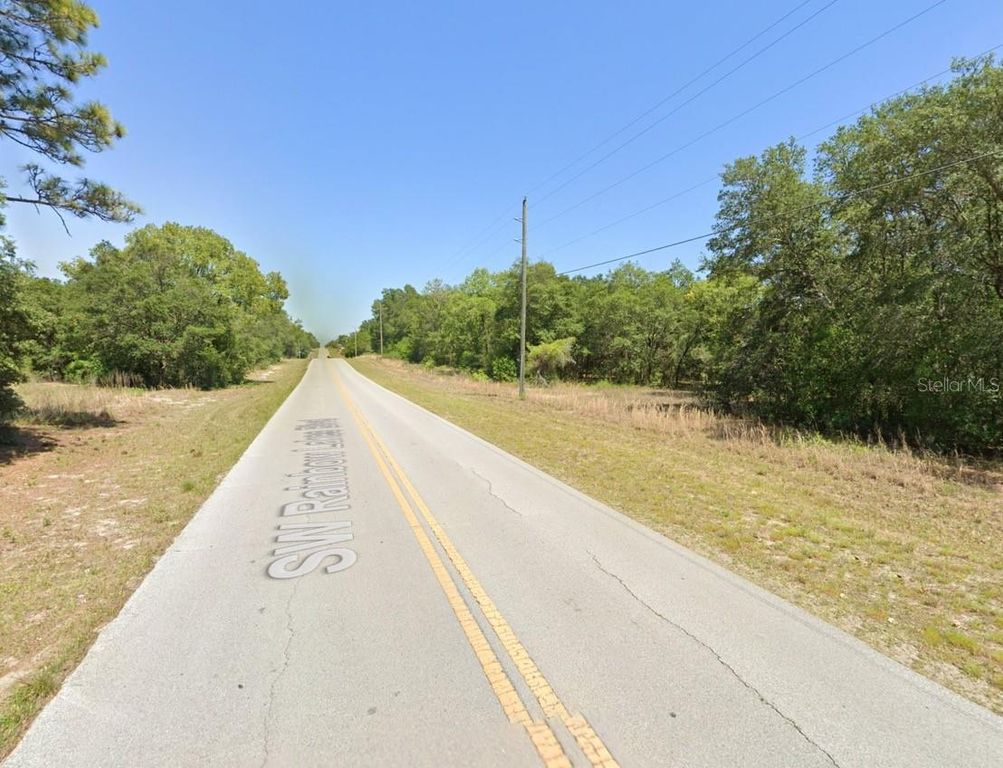 Image 4 of property listing at 23020 SW RAINBOW LAKES BOULEVARD, Dunnellon, FL 34431
