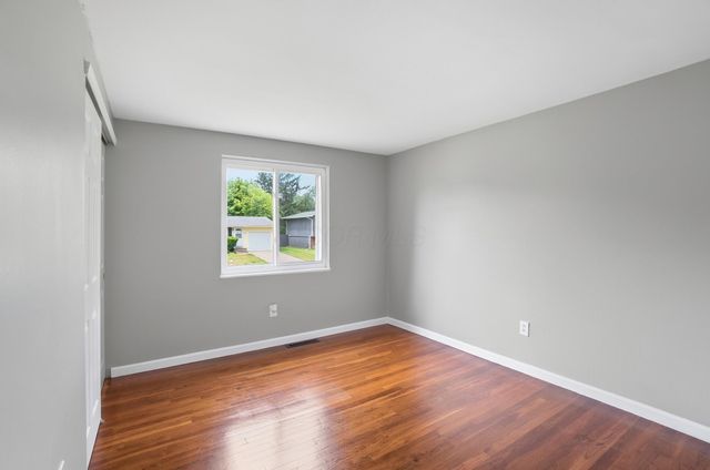 2264 Majestic Drive W, Columbus, OH 43232