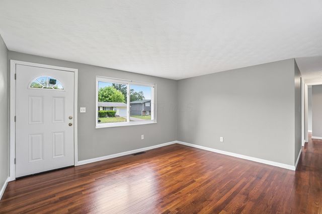 2264 Majestic Drive W, Columbus, OH 43232