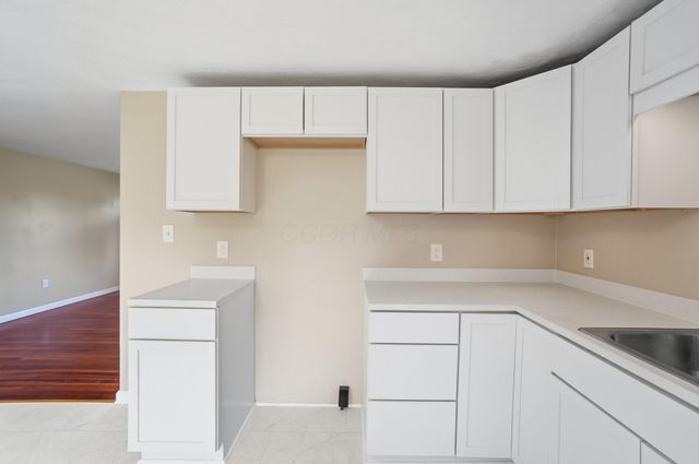 2264 Majestic Drive W, Columbus, OH 43232