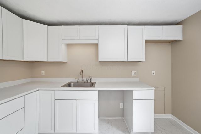 2264 Majestic Drive W, Columbus, OH 43232