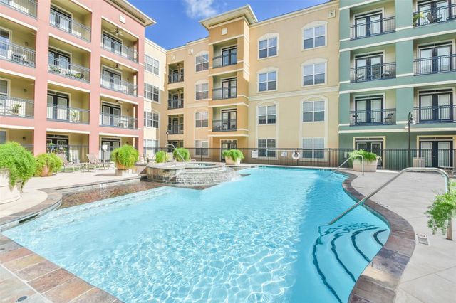 1711 Old Spanish Trail 406, Houston, TX 77054