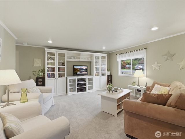 5907 227th Street SW, Mountlake Terrace, WA 98043