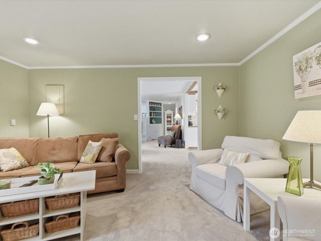 5907 227th Street SW, Mountlake Terrace, WA 98043