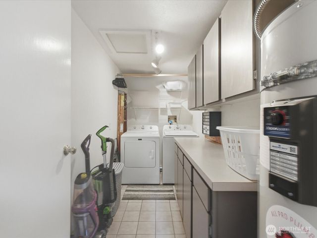 5907 227th Street SW, Mountlake Terrace, WA 98043