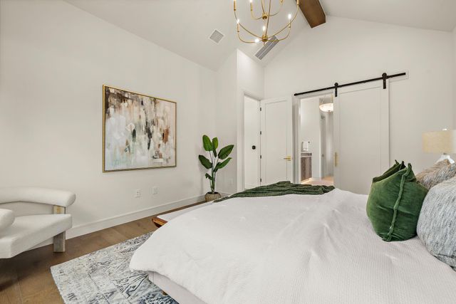 2705 Warren ST, Austin, TX 78703