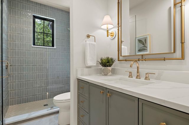 2705 Warren ST, Austin, TX 78703