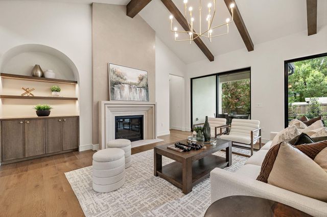 2705 Warren ST, Austin, TX 78703