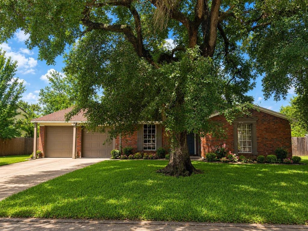 14507 Quention Drive, Houston, TX 77045