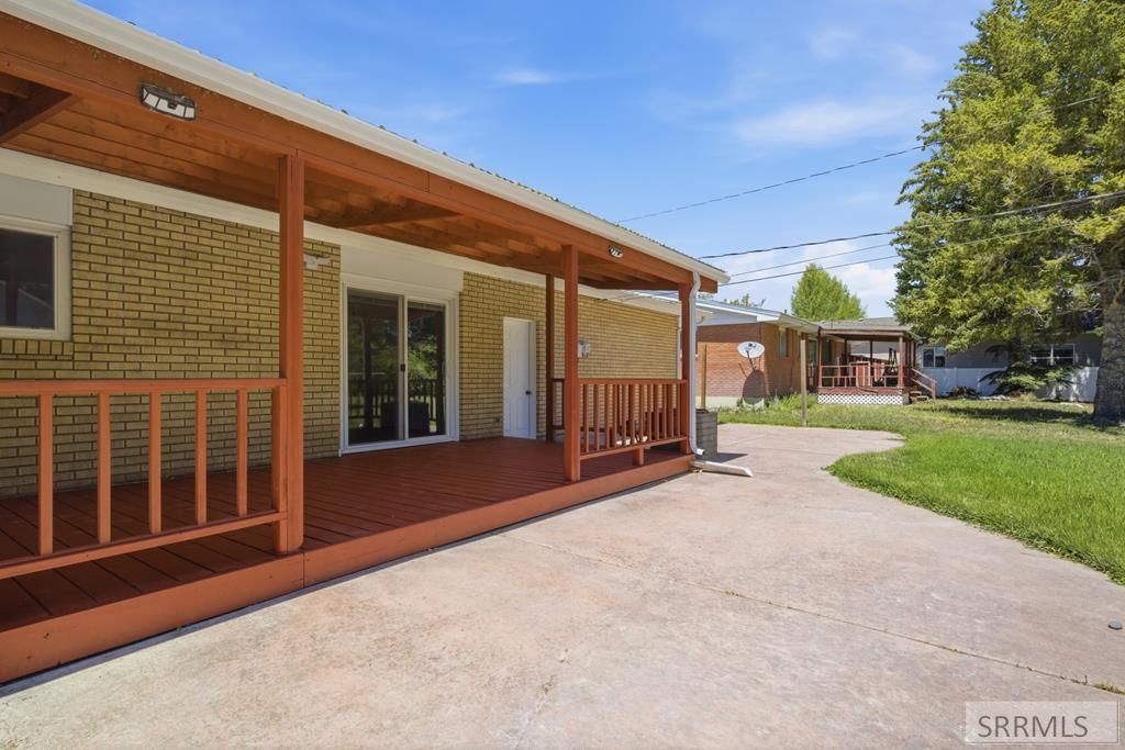 Image 12 of property listing at 409 Quigg Avenue, Shelley, ID 83274