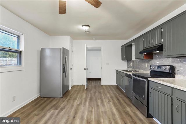 186 TALBOTT AVE, Martinsburg, WV 25405