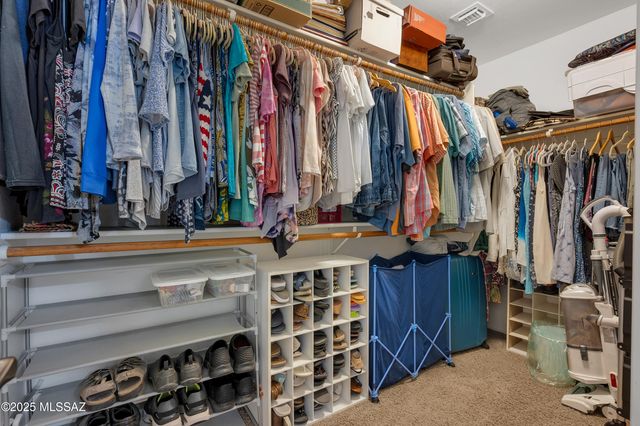 10468 S Cutting Horse Drive, Vail, AZ 85641