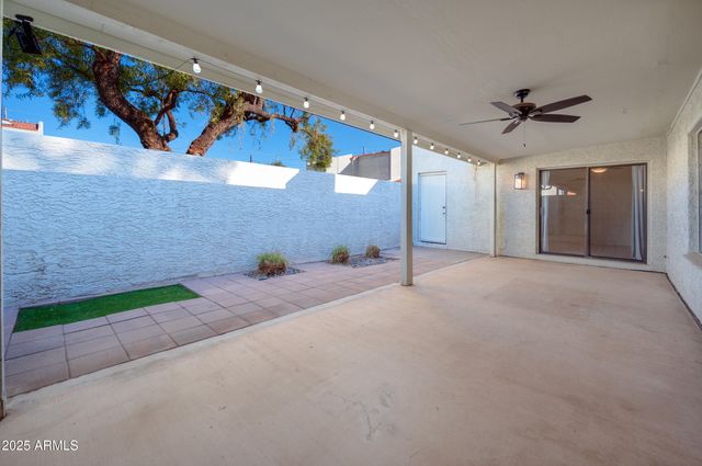 3072 E CANNON Drive, Phoenix, AZ 85028