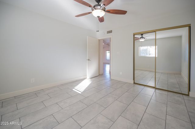 3072 E CANNON Drive, Phoenix, AZ 85028