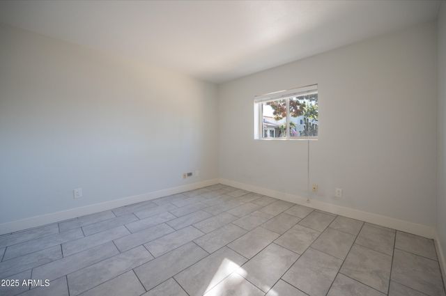 3072 E CANNON Drive, Phoenix, AZ 85028