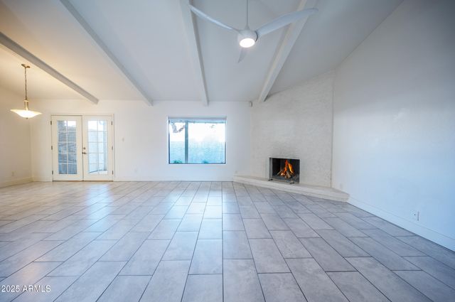 3072 E CANNON Drive, Phoenix, AZ 85028