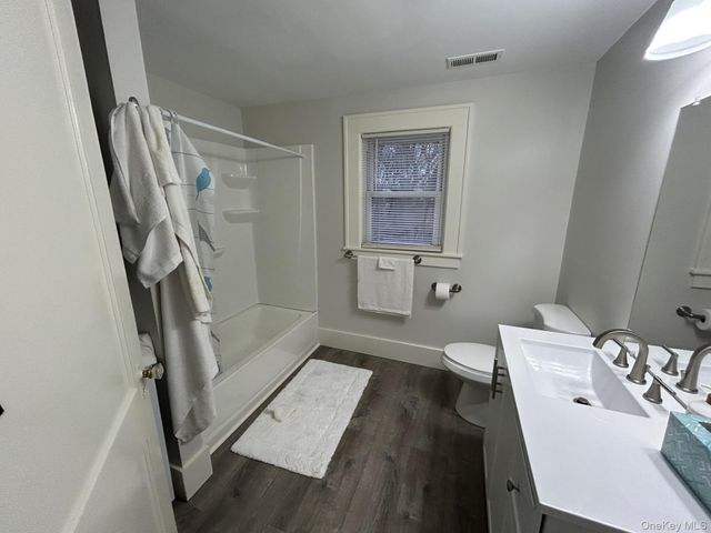 71 Davis, Poughkeepsie, NY 12603