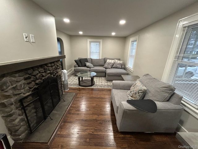 71 Davis, Poughkeepsie, NY 12603