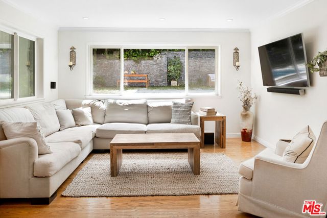 5407 Marburn Avenue, Los Angeles, CA 90043