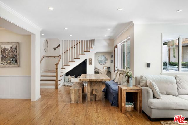 5407 Marburn Avenue, Los Angeles, CA 90043