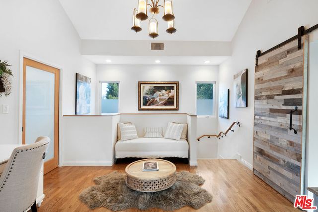 5407 Marburn Avenue, Los Angeles, CA 90043