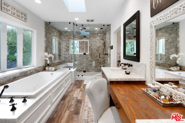 5407 Marburn Avenue, Los Angeles, CA 90043