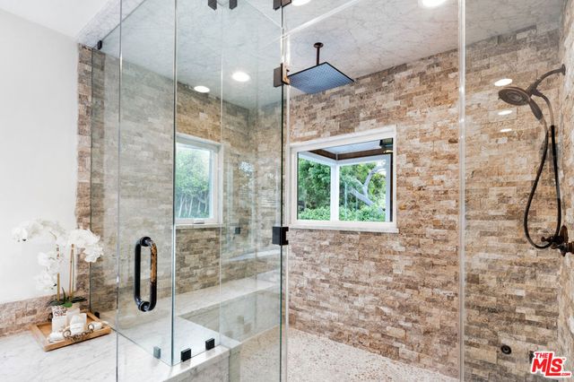 5407 Marburn Avenue, Los Angeles, CA 90043