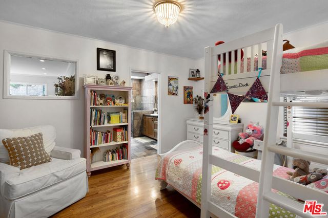 5407 Marburn Avenue, Los Angeles, CA 90043