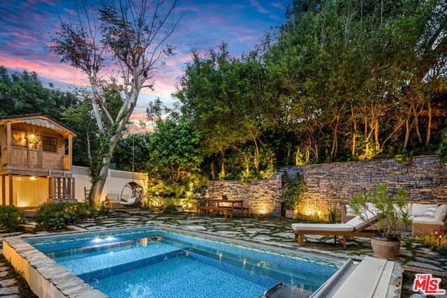 5407 Marburn Avenue, Los Angeles, CA 90043