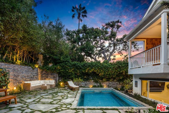 5407 Marburn Avenue, Los Angeles, CA 90043